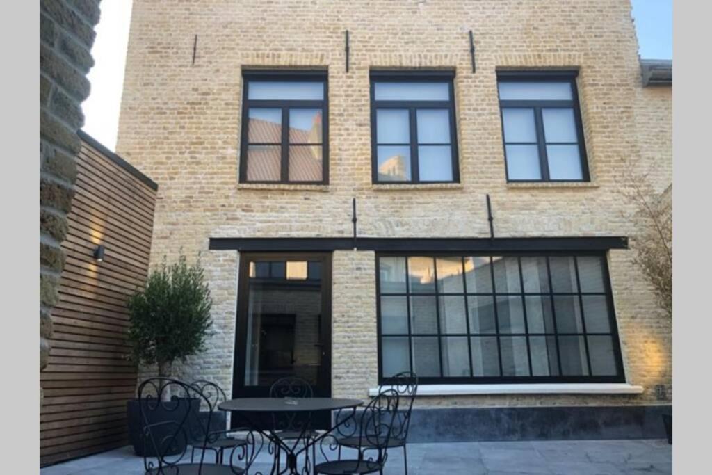 Les Chambres Berguoises Duplex Calme Au Coeur De Bergues Eksteriør billede